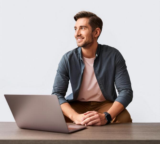Advertising Manager in front of laptop